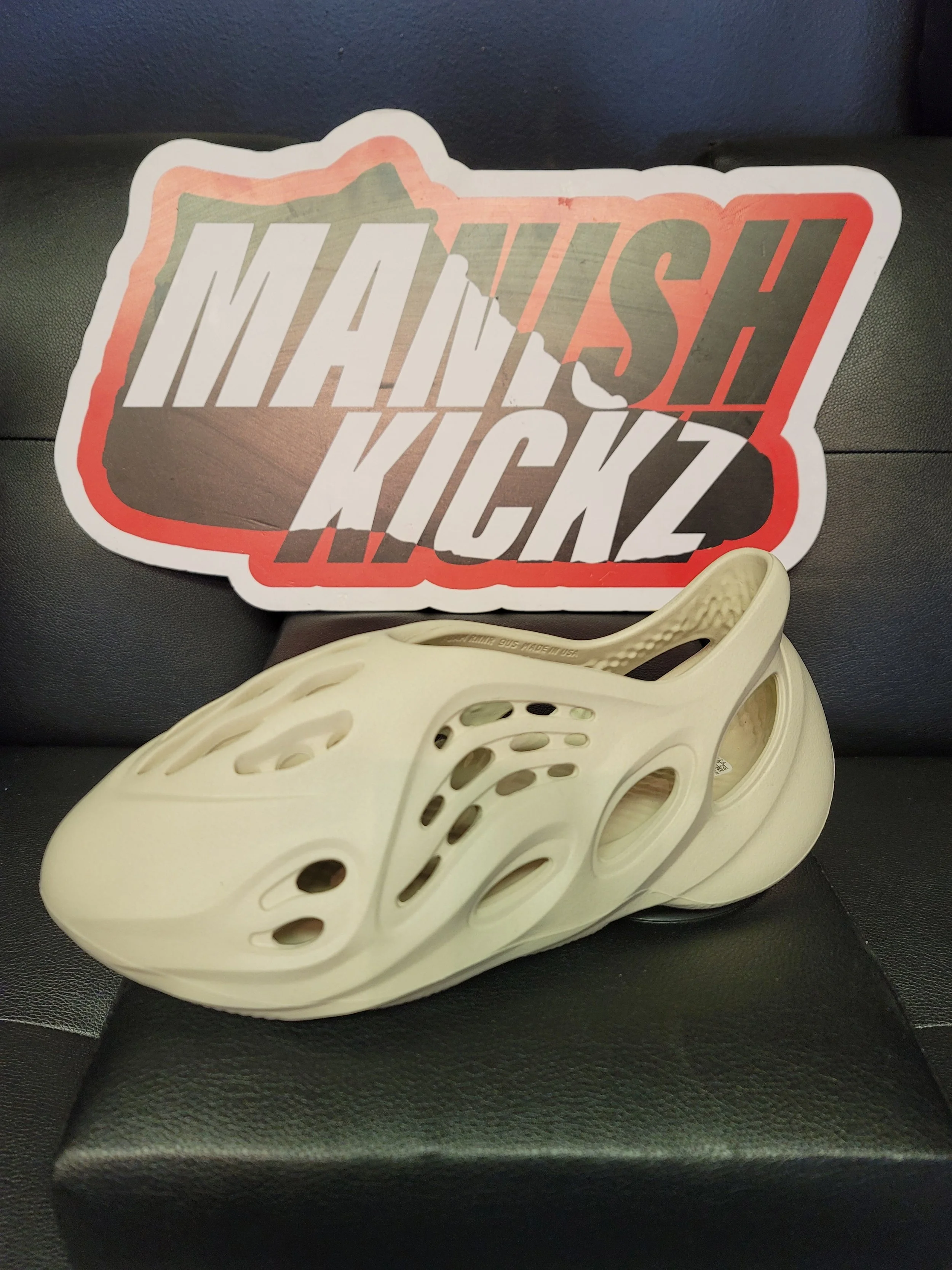 Manish Kickz"Shoetique" in River Rouge, MI (5)