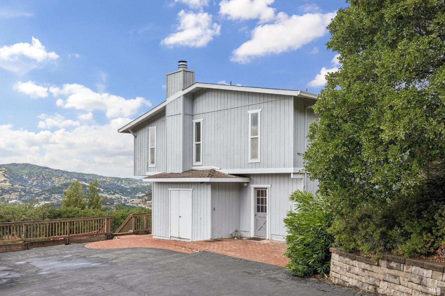 Suzanne Hughes, Realtor in Bolinas, CA