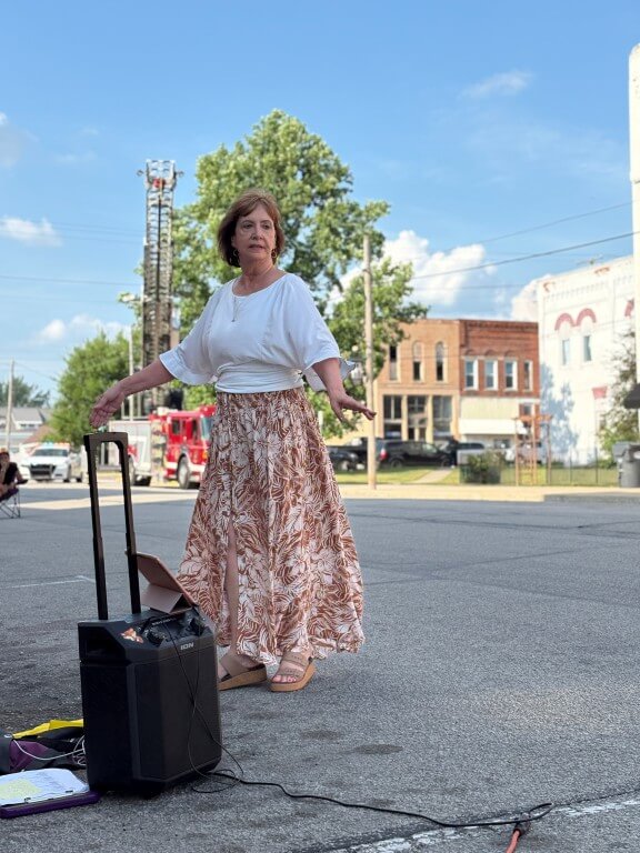 Montpelier Clerk in Montpelier, IN (3)