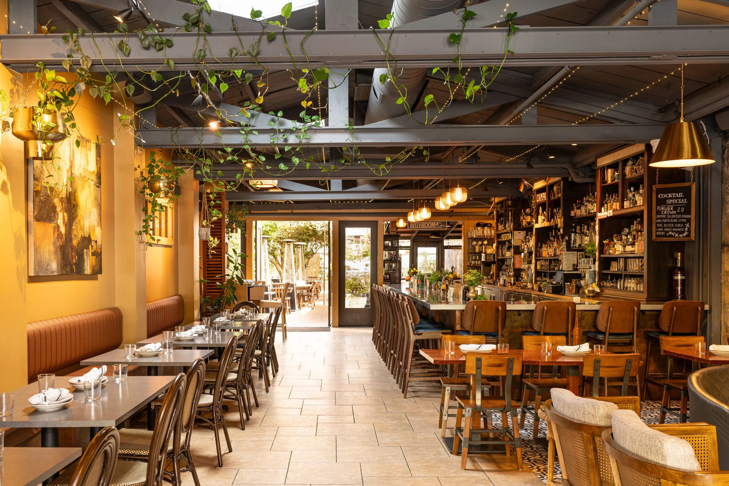 Lo & Behold Bar + Kitchen in Healdsburg, CA