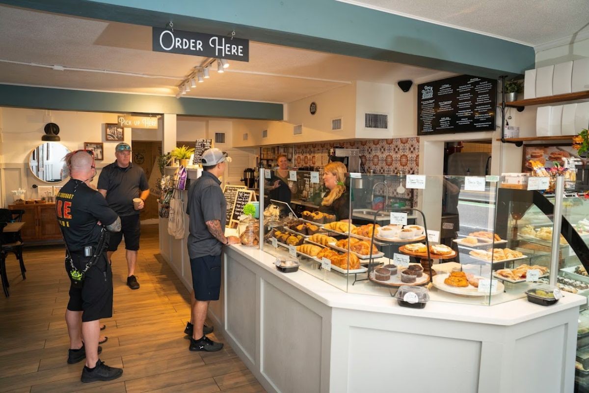 Pipo & Bettys Bakery in Indian Rocks Beach, FL (6)
