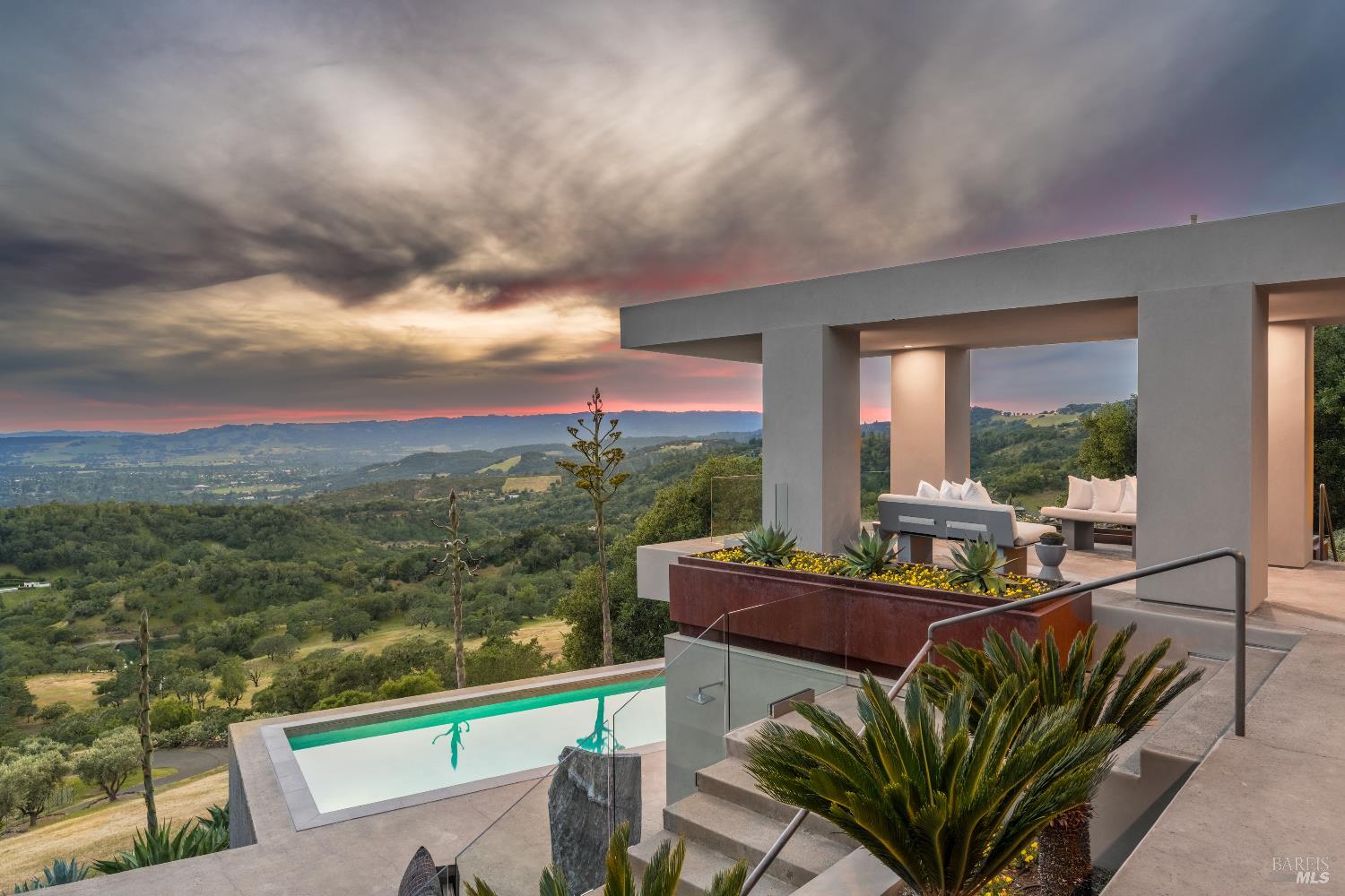 Caroline Sebastiani Properties in Sonoma, CA (2)