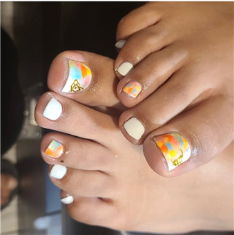 424 Nail Studios in West York, PA (2)