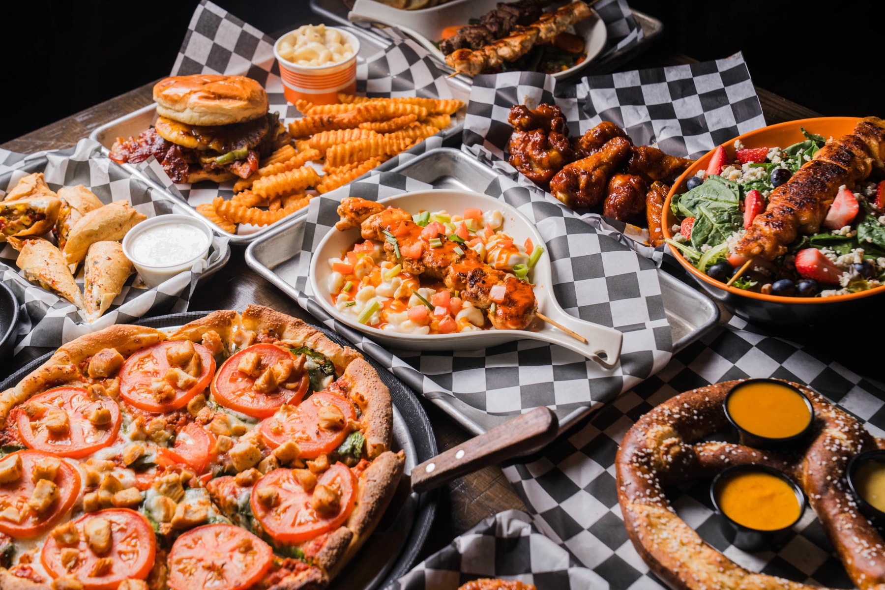 Bull & Bear Neighborhood Grille and Tavern (Belmont) in Youngstown, OH