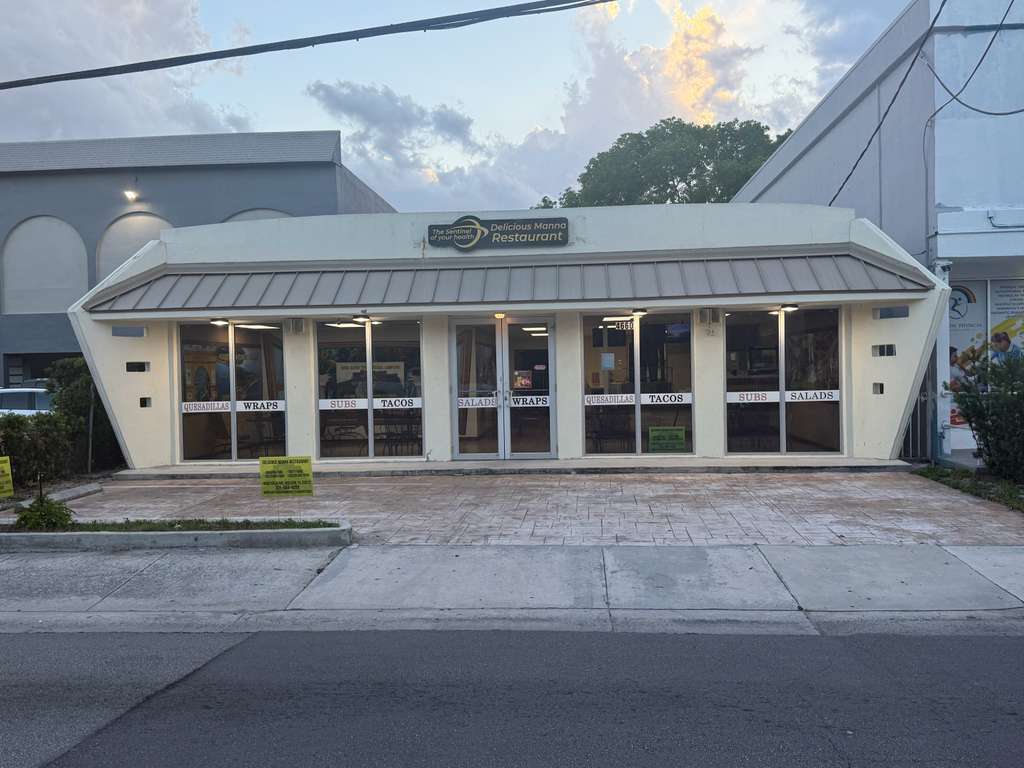 DELICIOUS MANNA RESTAURANT in Hialeah, FL (4)