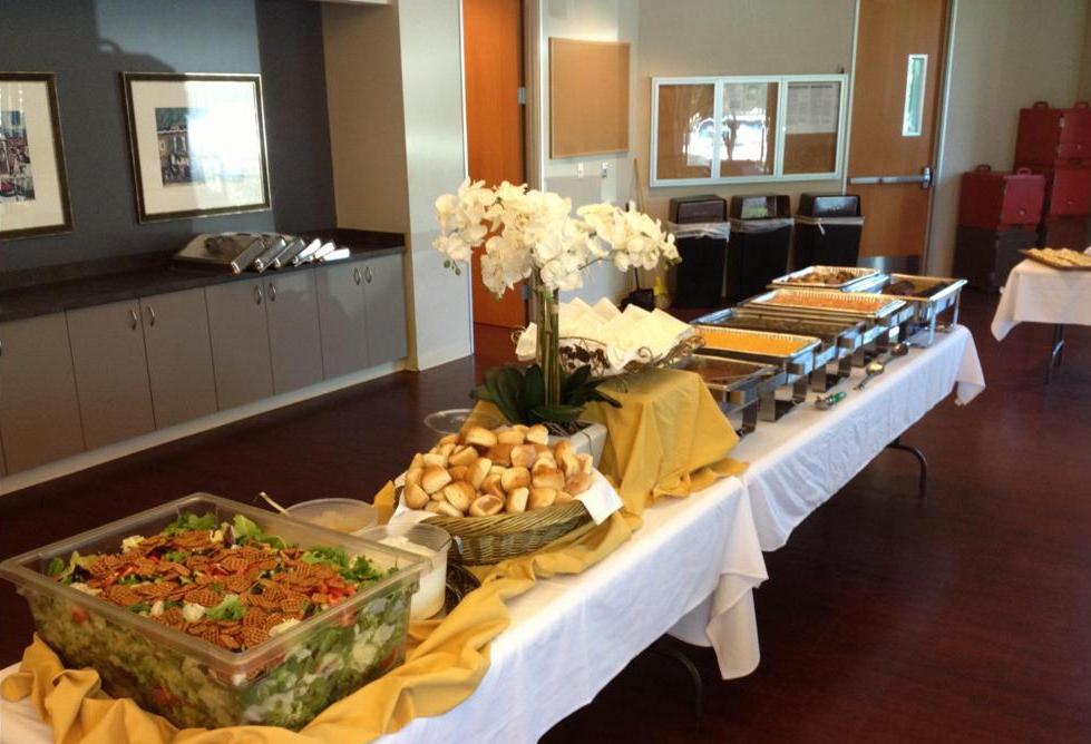 Red's Flavor Table Takeout in Inglewood, CA (2)