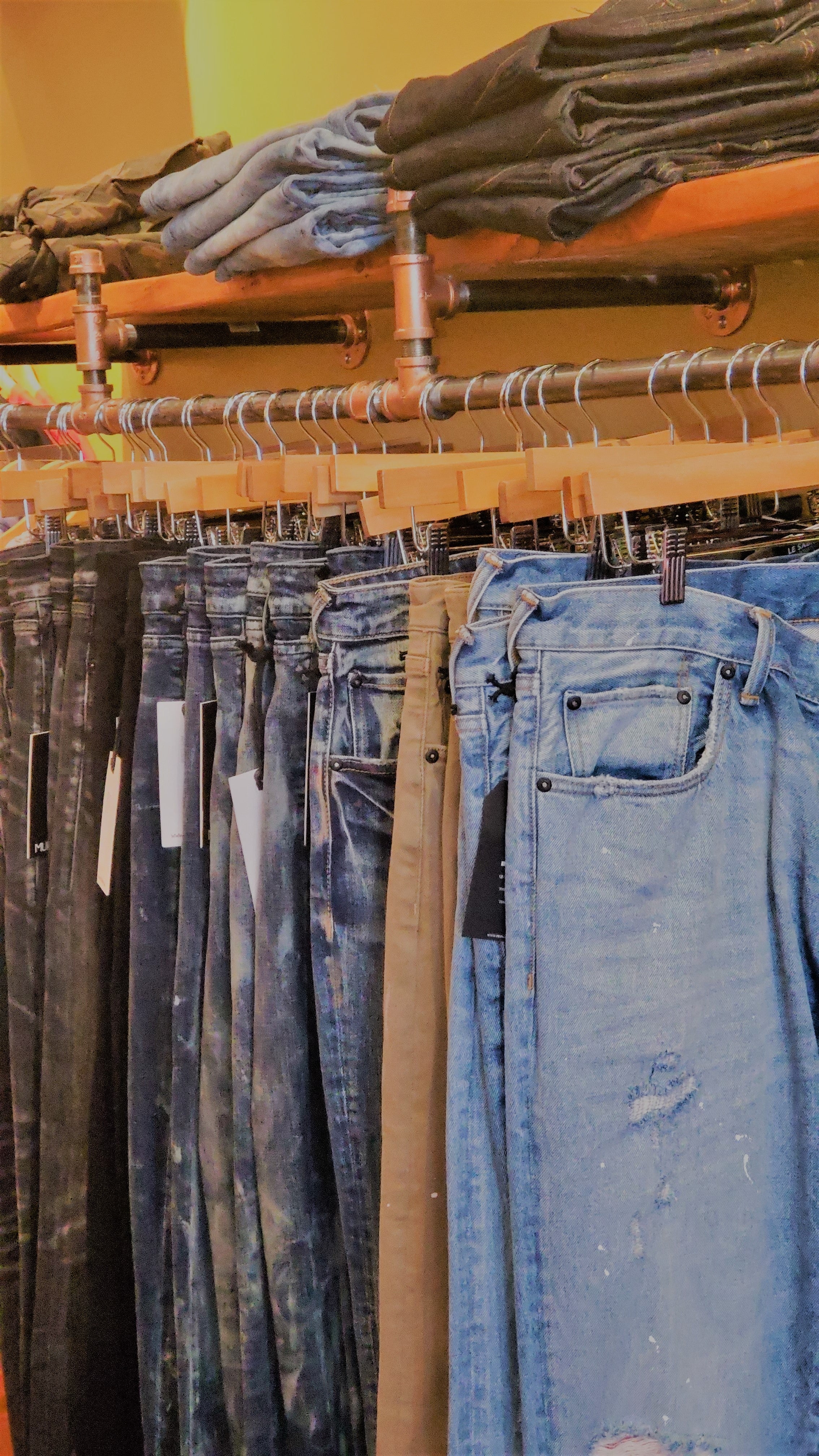 Krispy Addicts Clothing Boutique in Detroit, MI (3)