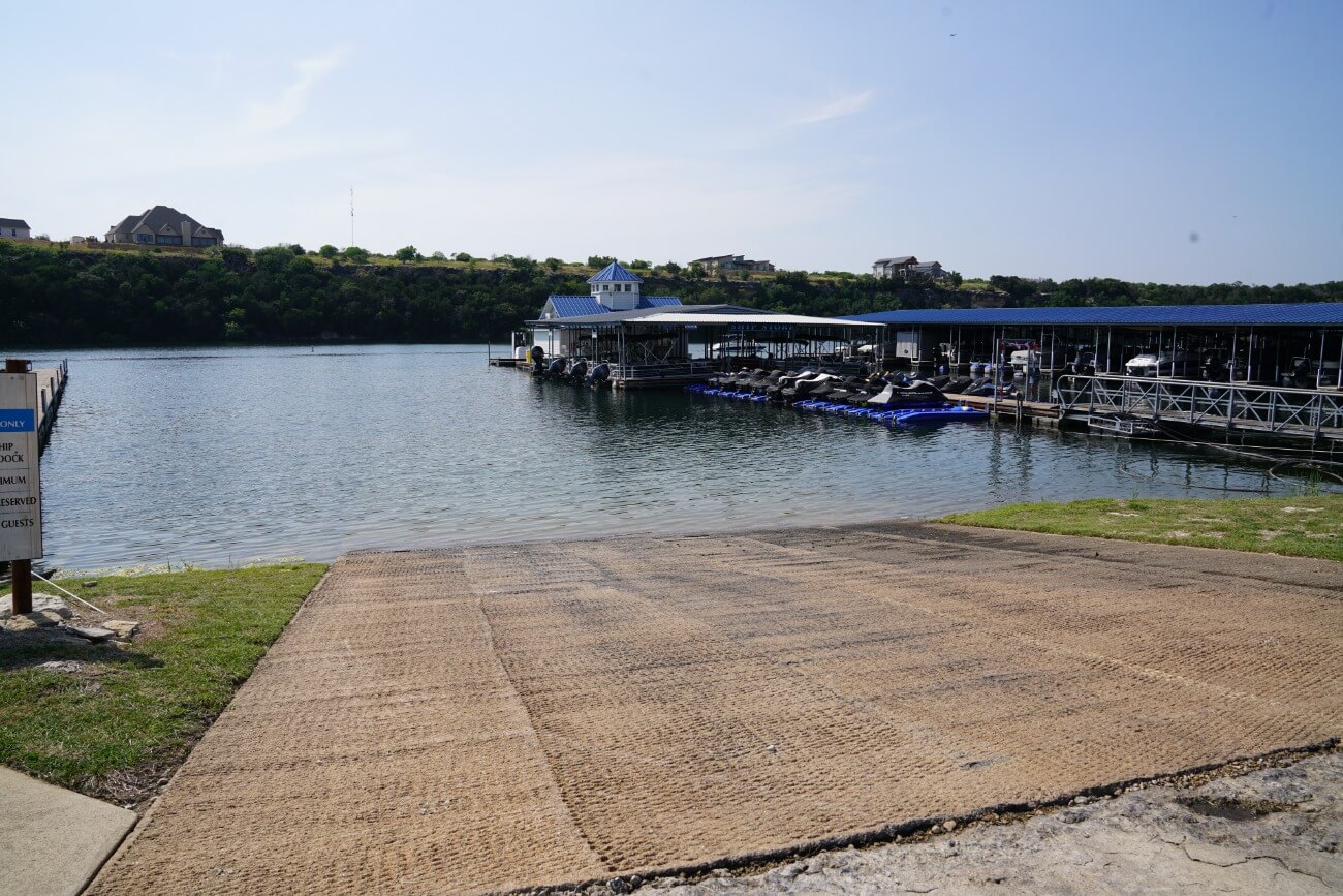 The Cliffs Marina in Graford, TX (4)