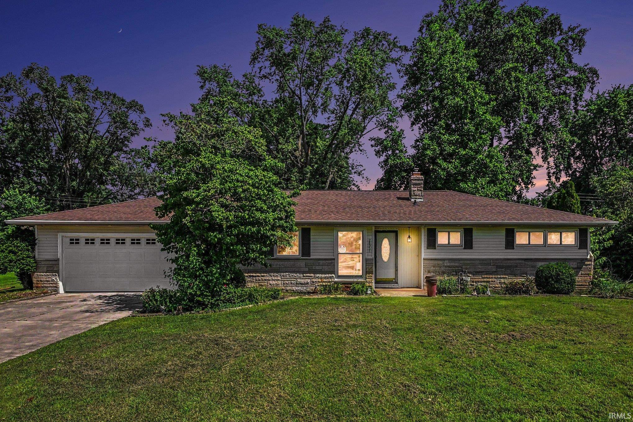 At Home Realty Group in Mishawaka, IN (6)