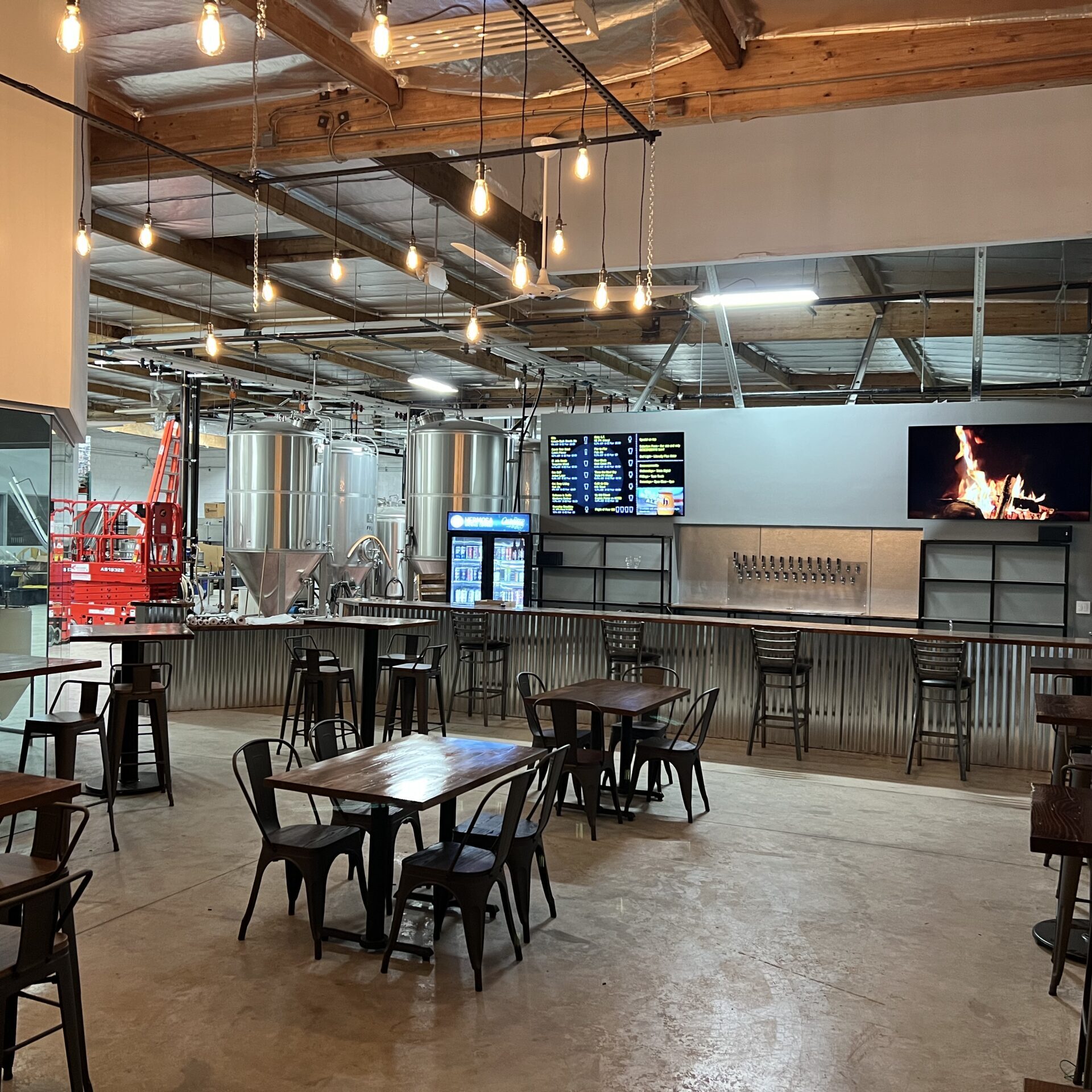 Hermosa Brewing Company in Hermosa Beach, CA (2)