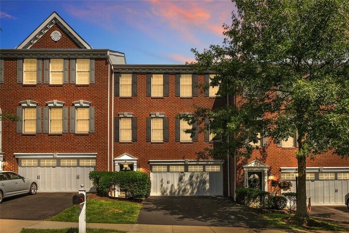 Deb Walton - Realtor in Cranberry Twp, PA (3)