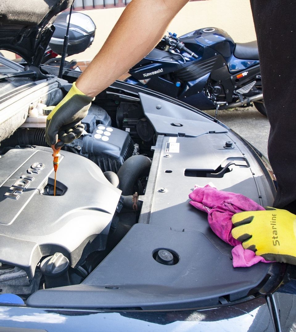 Johnny's Radiator and Auto Repair in Victorville, CA (2)