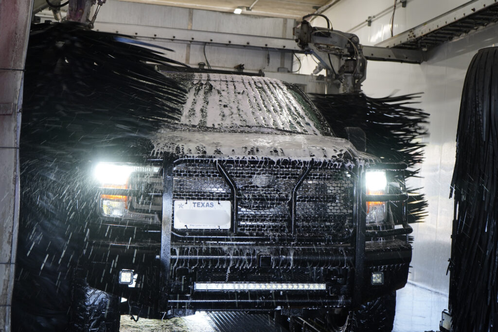 Aqua Express Auto Wash in Laredo, TX (5)