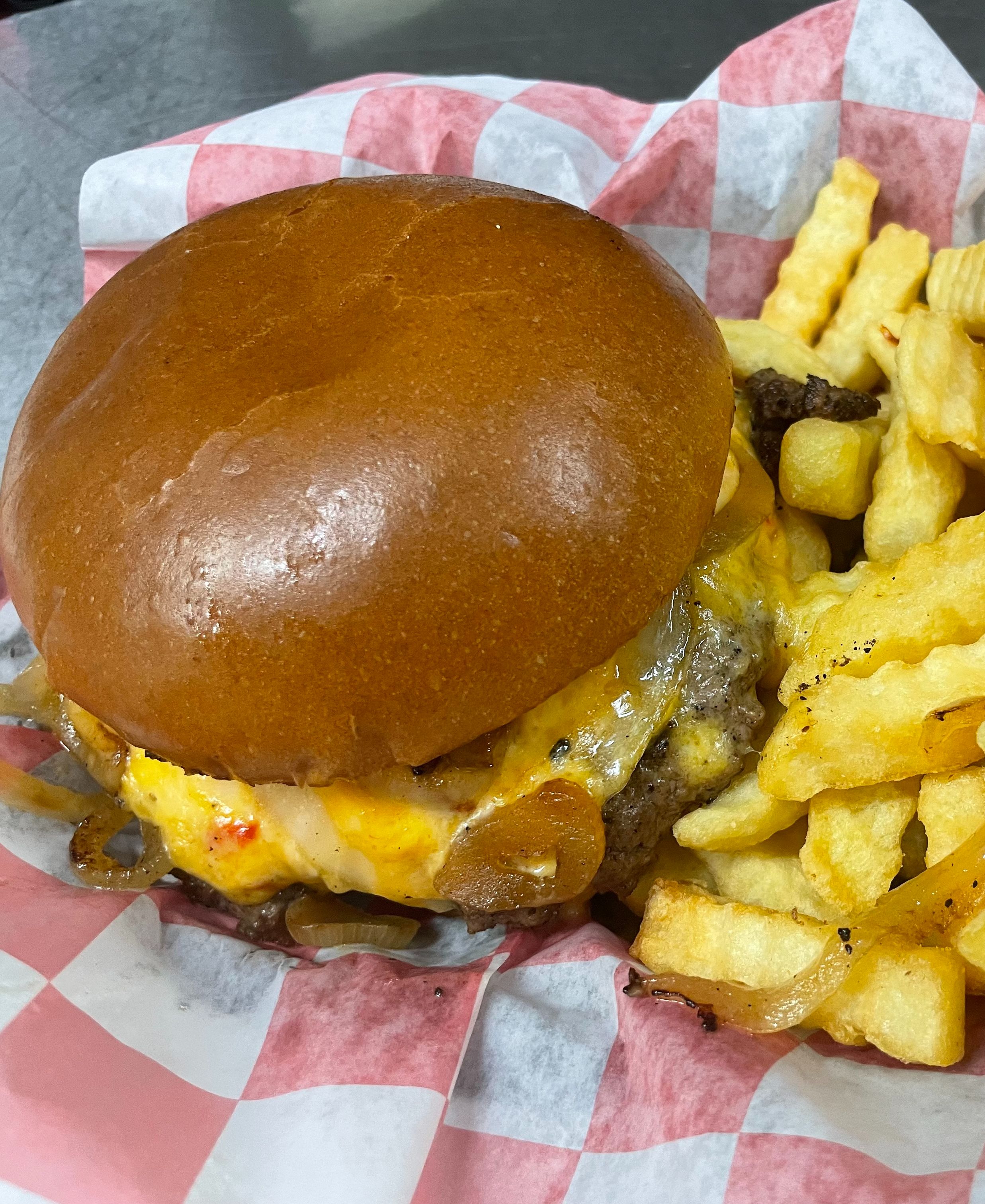 JOEYS Grill & Tap in New London, NC (5)