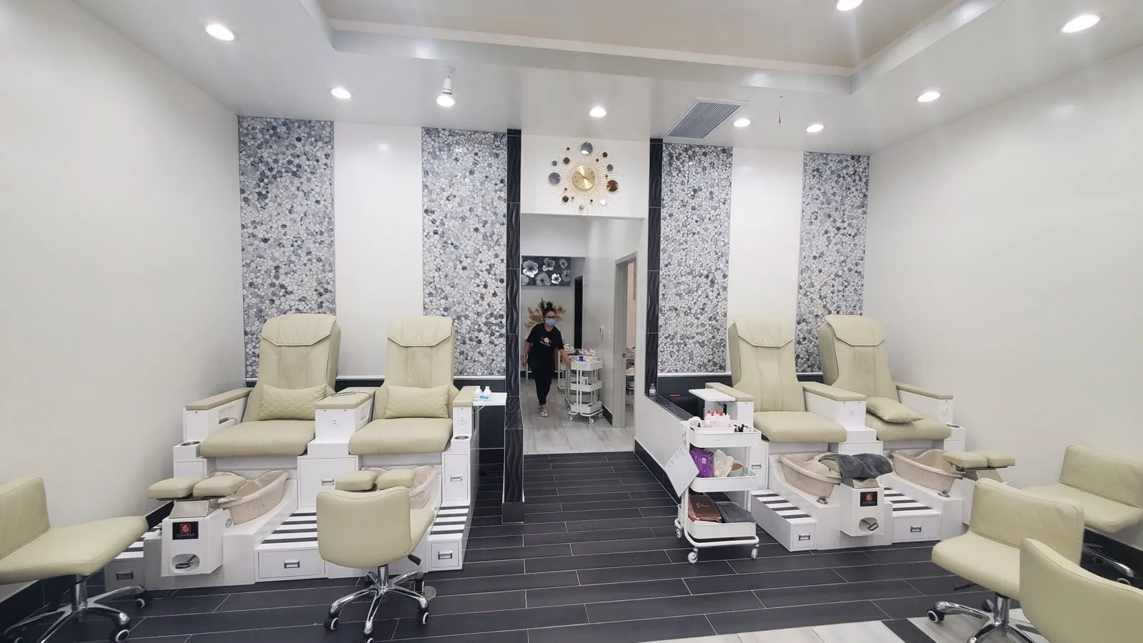 WOW NAILS & SPA in Palmdale, CA (5)