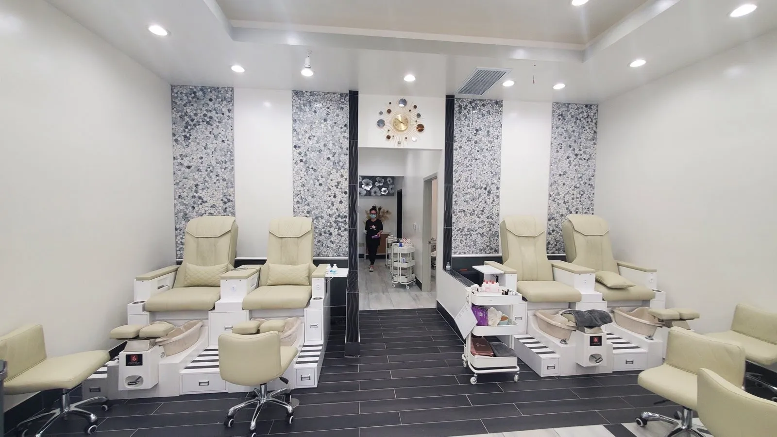 WOW NAILS & SPA in Palmdale, CA (6)