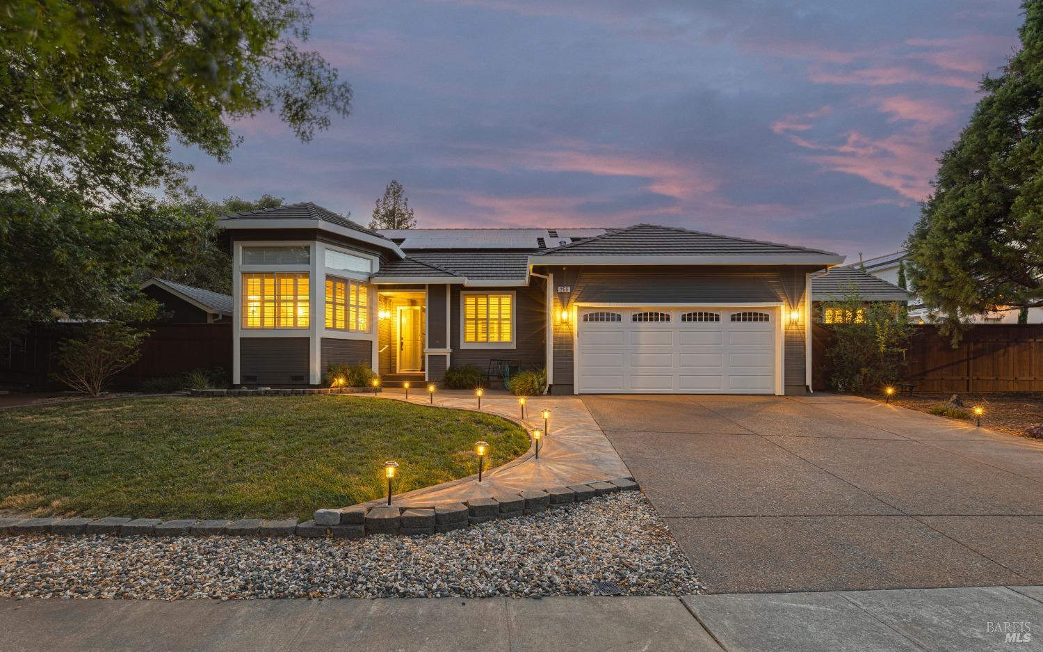 Sold by J+J | Vanguard Properties Petaluma in Petaluma, CA (5)