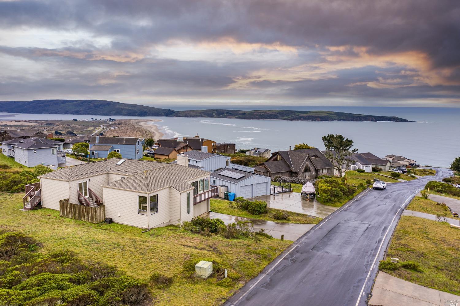 Sold by J+J | Vanguard Properties Petaluma in Petaluma, CA (6)