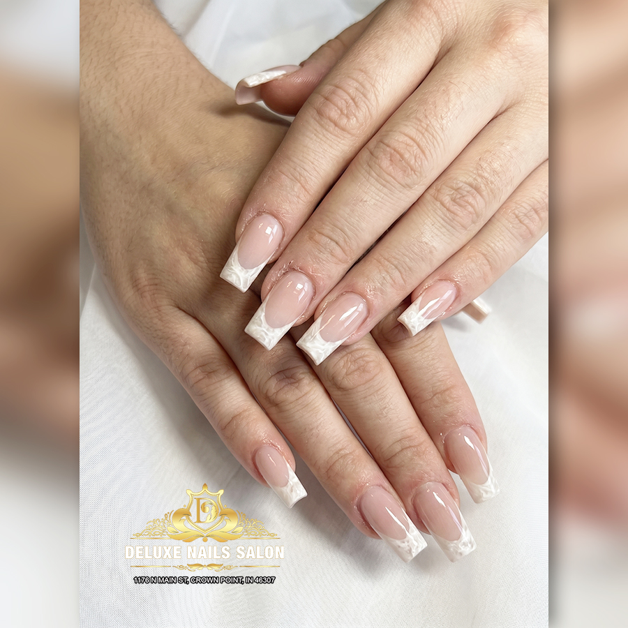 Deluxe Nails Salon in Crown Point, IN (5)