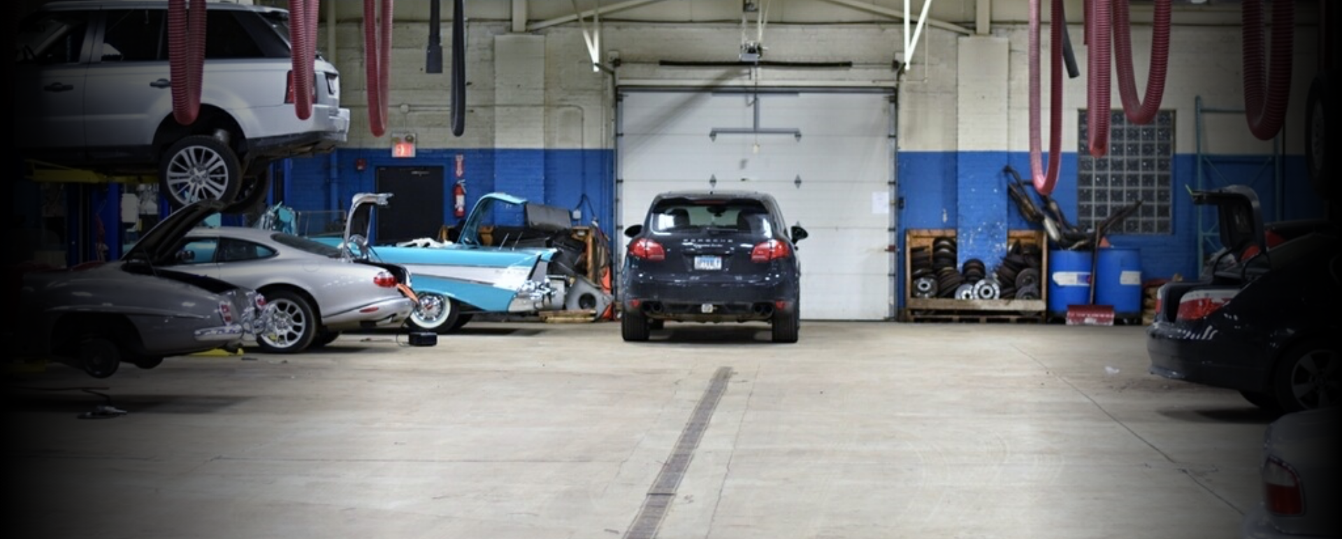 Golz Motors in Deerfield, IL (3)