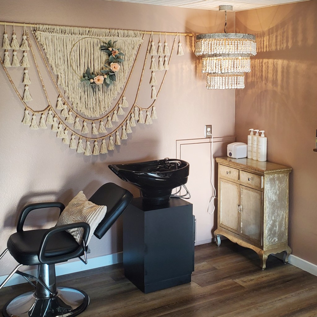 Swiss Roots Hair Salon in New Glarus, WI (4)