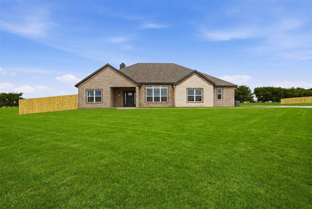 King Realty Group, Coldwell Banker Apex in Cleburne, TX (5)