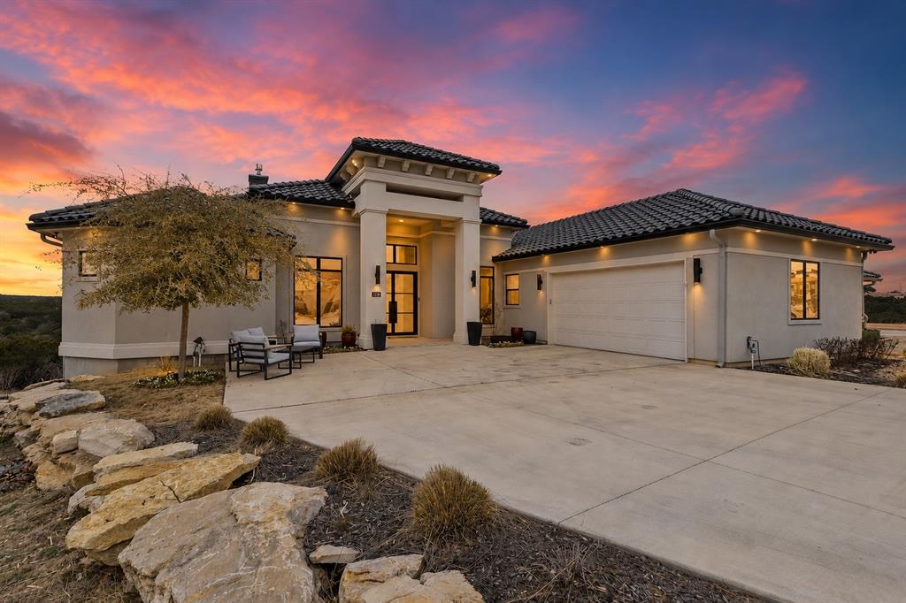 King Realty Group, Coldwell Banker Apex in Cleburne, TX (6)