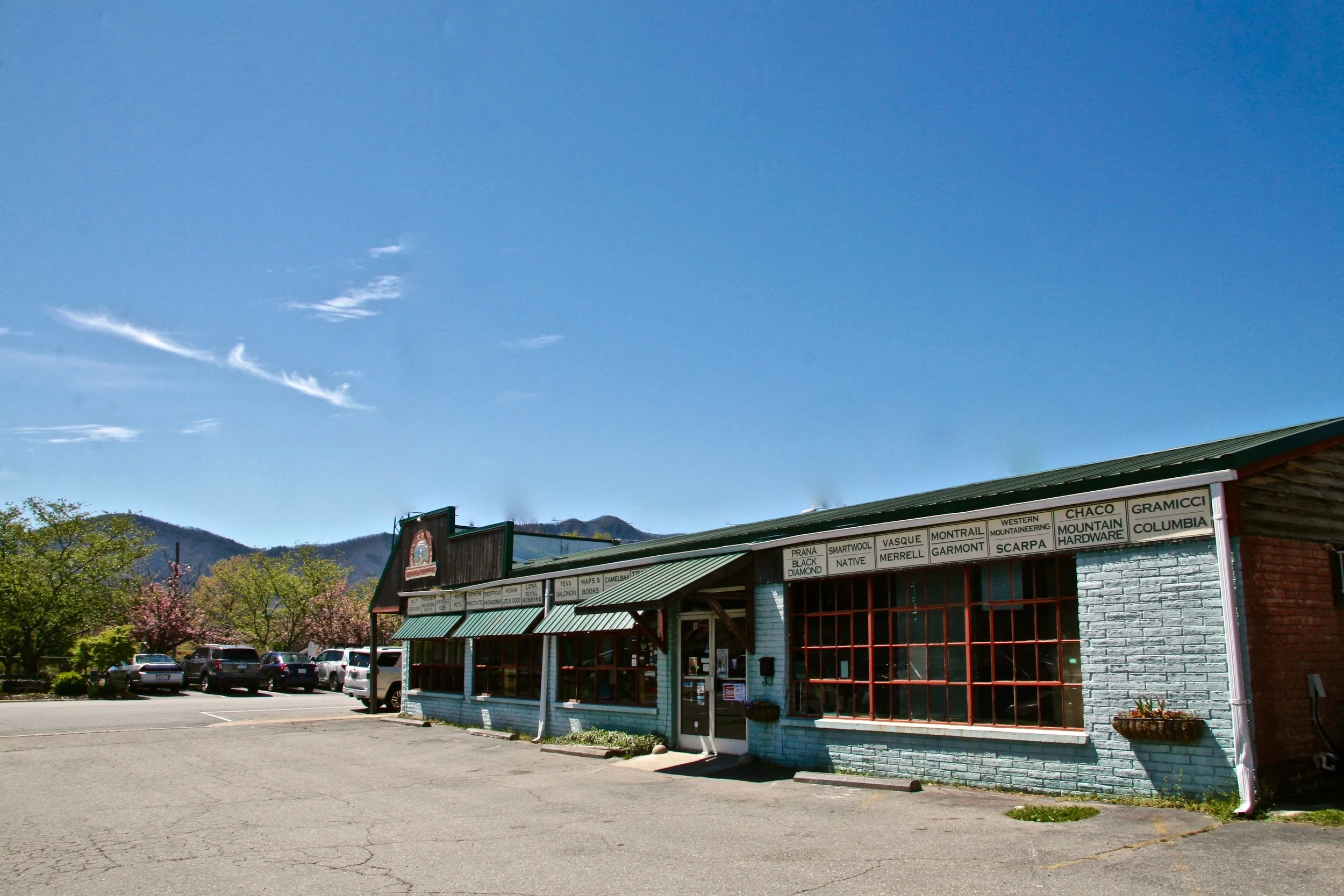 Take A Hike Outfitters in Black Mountain, NC (4)