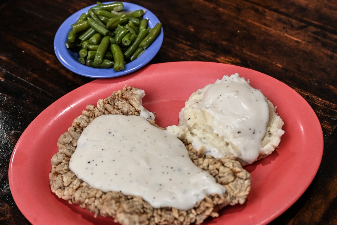 Gg's Corner Cafe in Marion, TX (5)