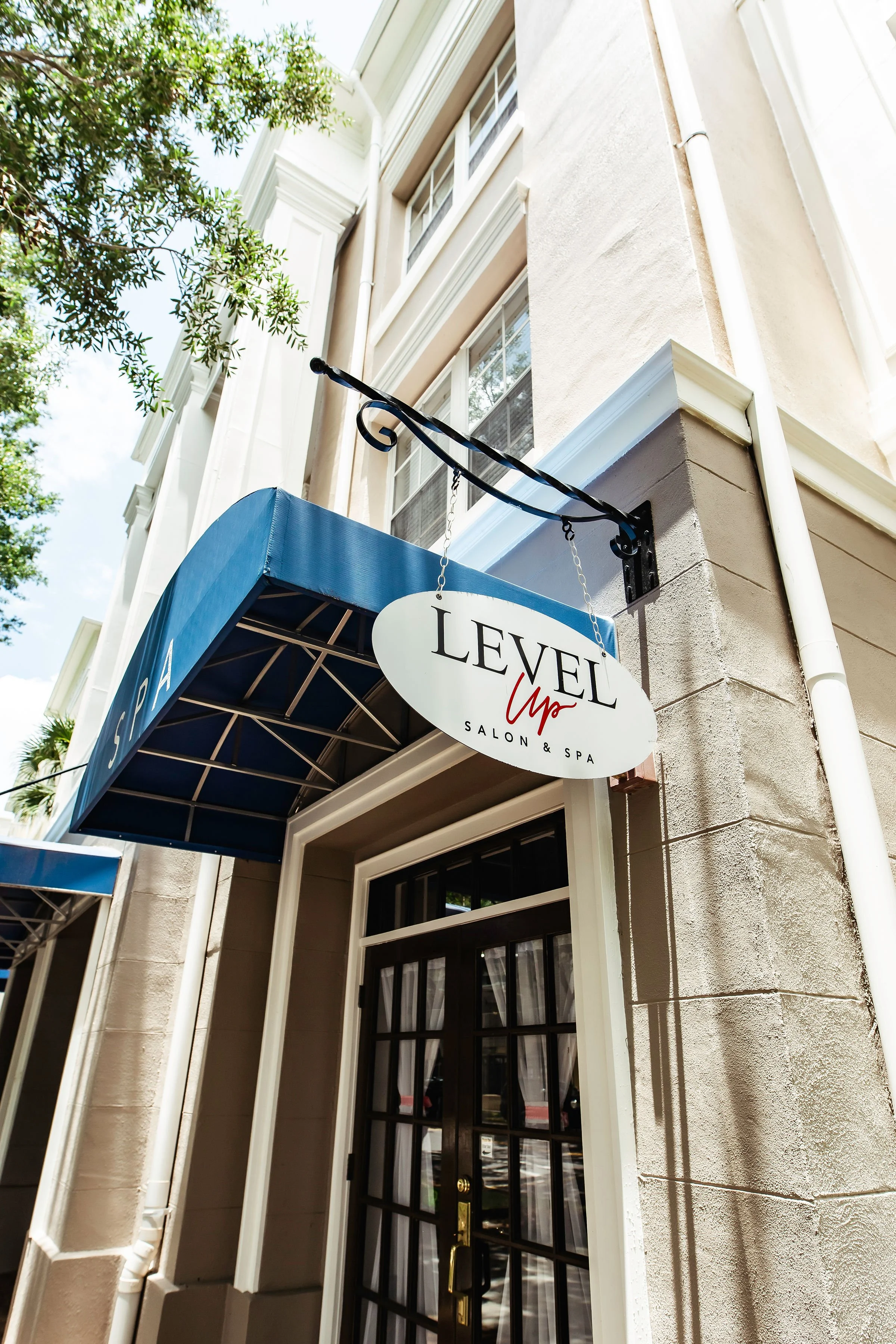LEVEL UP Salon & Spa in Kissimmee, FL