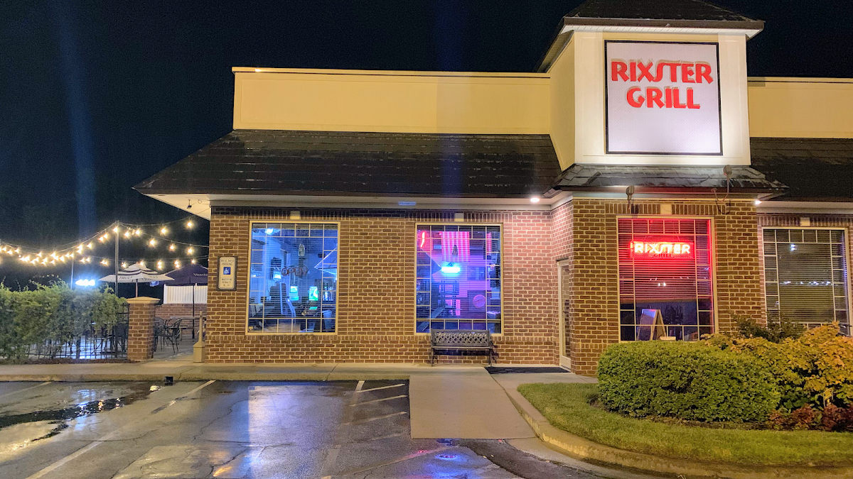 Henry's Restaurant in Lockhart, TX