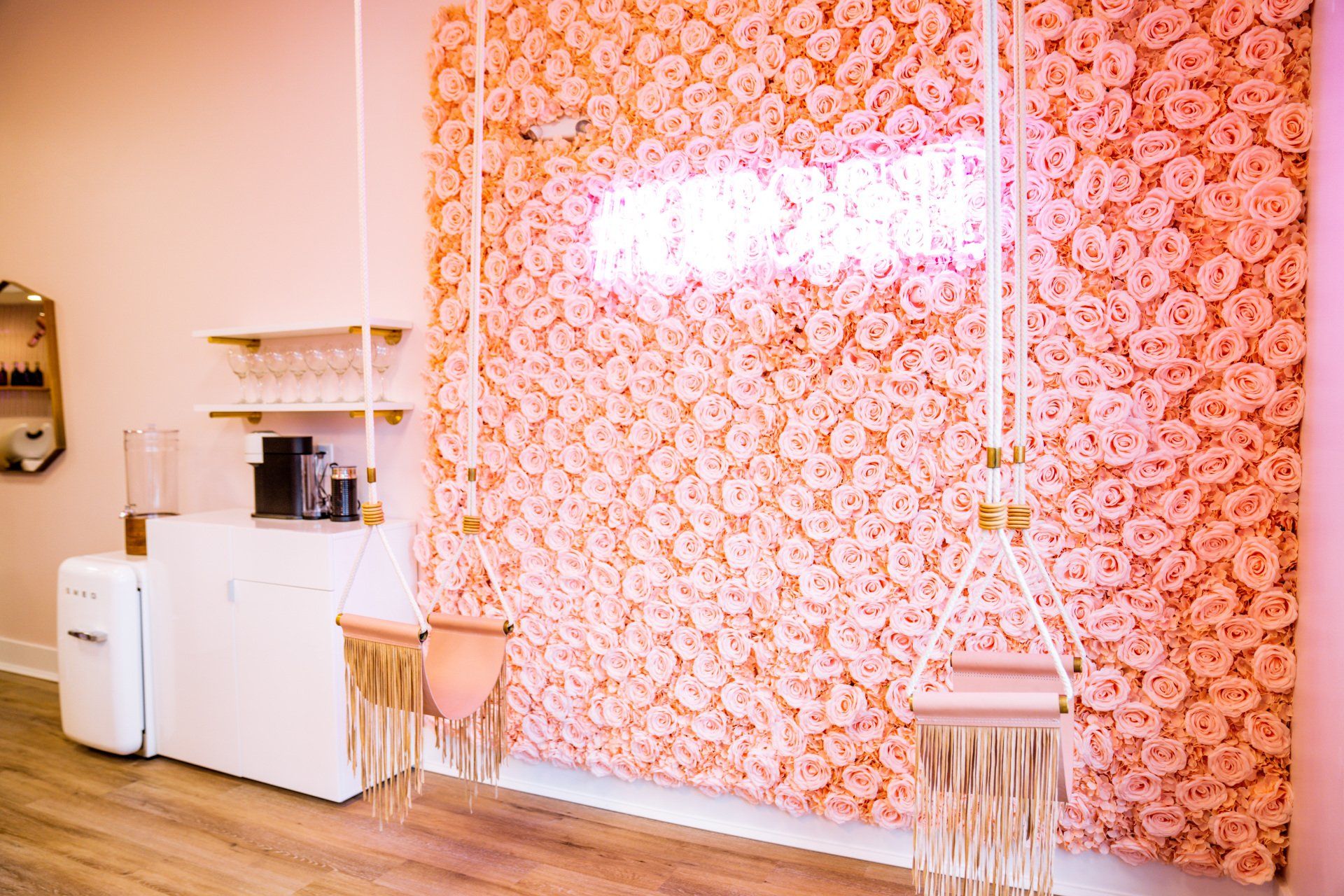 Polished Pub - Hair & Nail Bar in Park Ridge, NJ