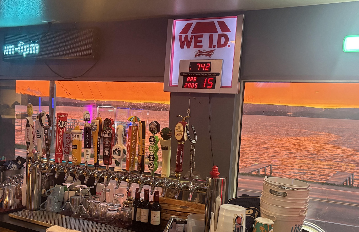 Lucky's On The Lake in Lodi, WI
