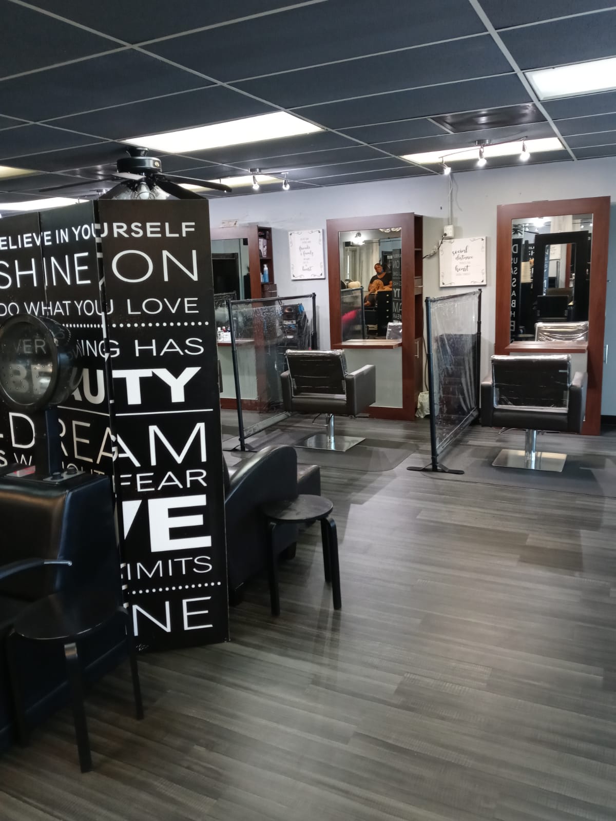 Mimie's House of Beauty in Tampa, FL (5)