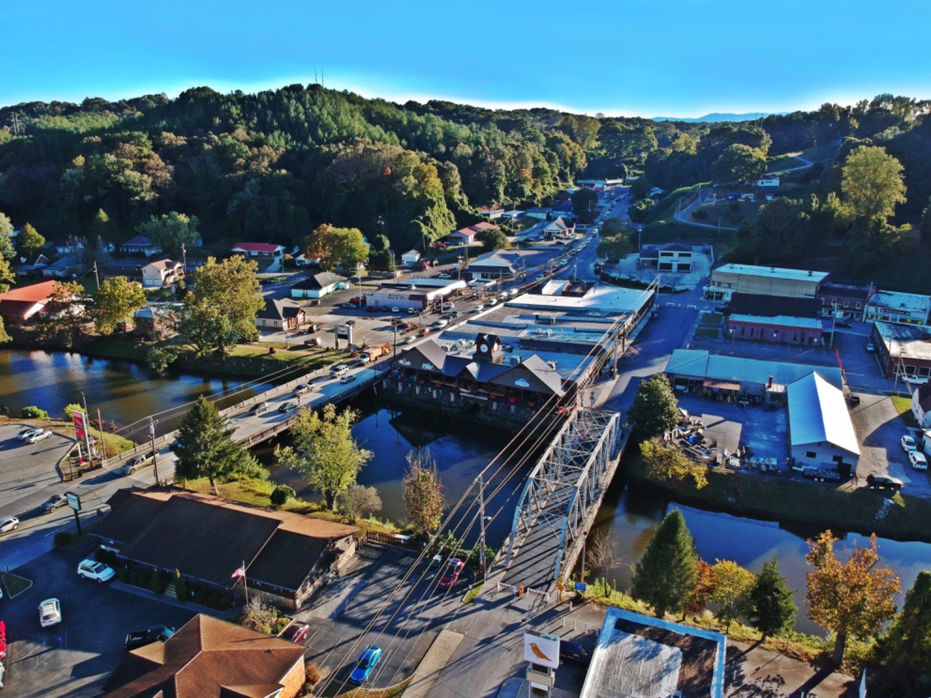 Riverwalk Shops in McCaysville, GA (4)