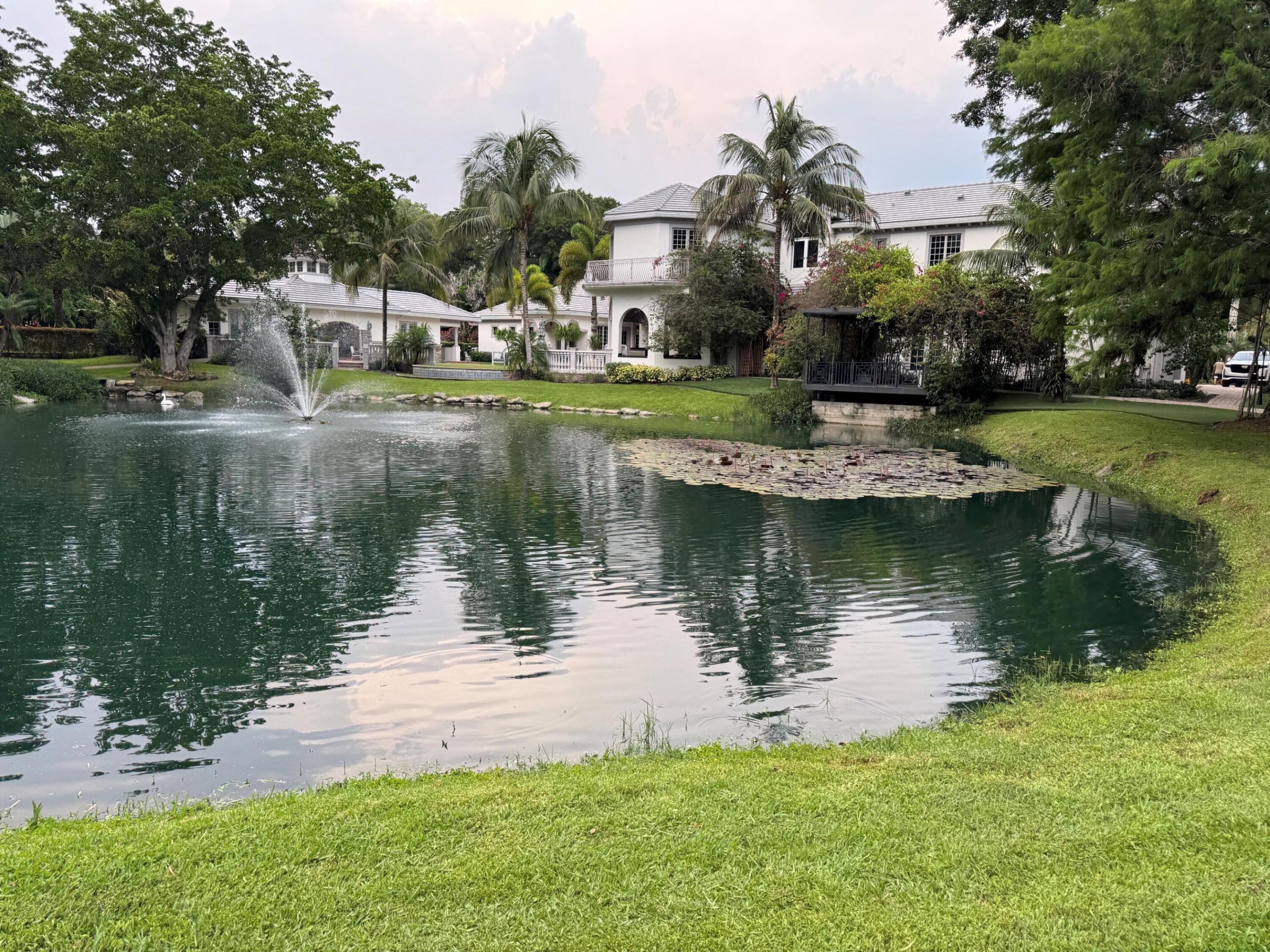 Skye Louis Realty in Coconut Creek, FL (2)