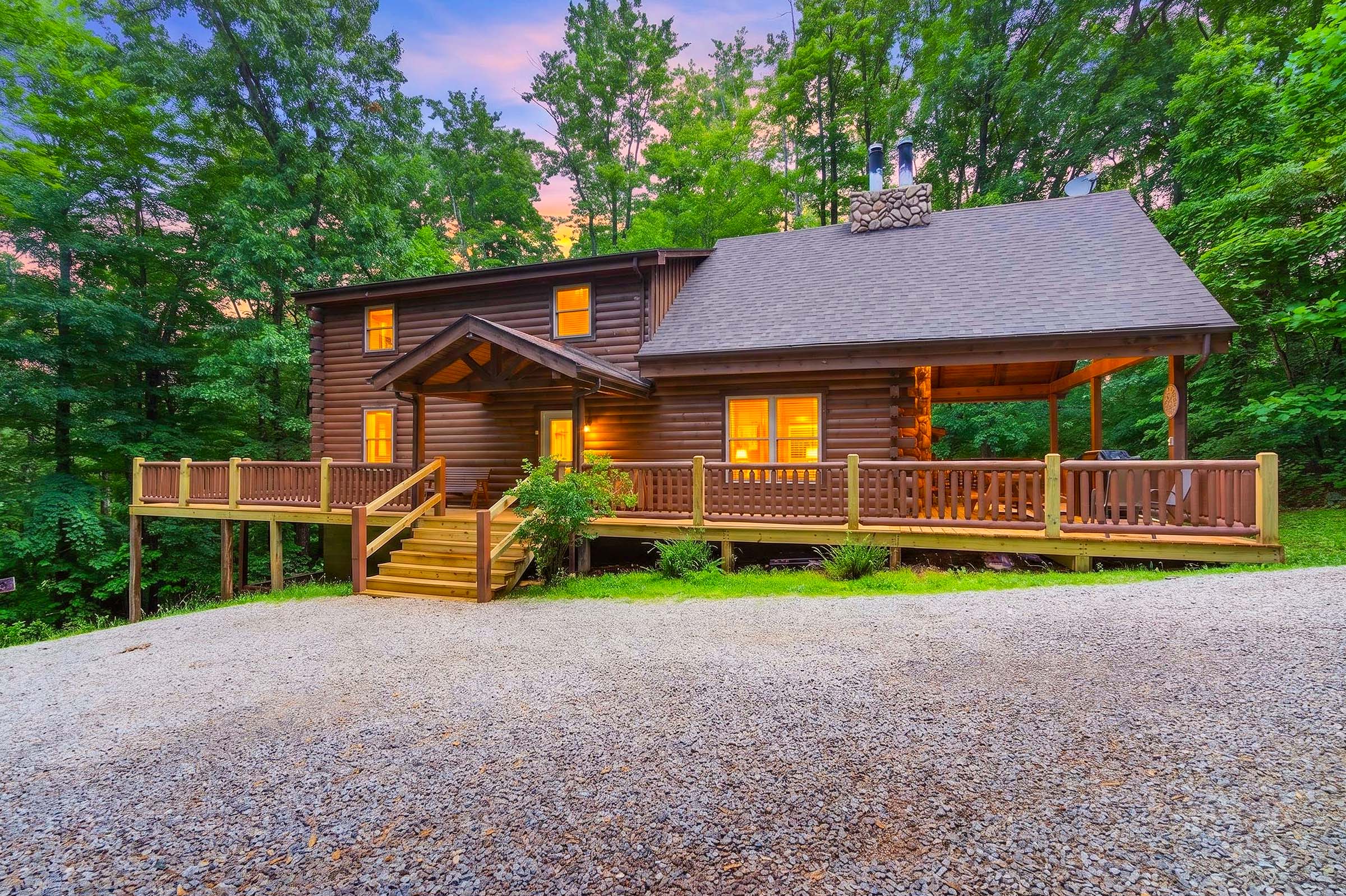 Cabins By the Caves in Logan, OH