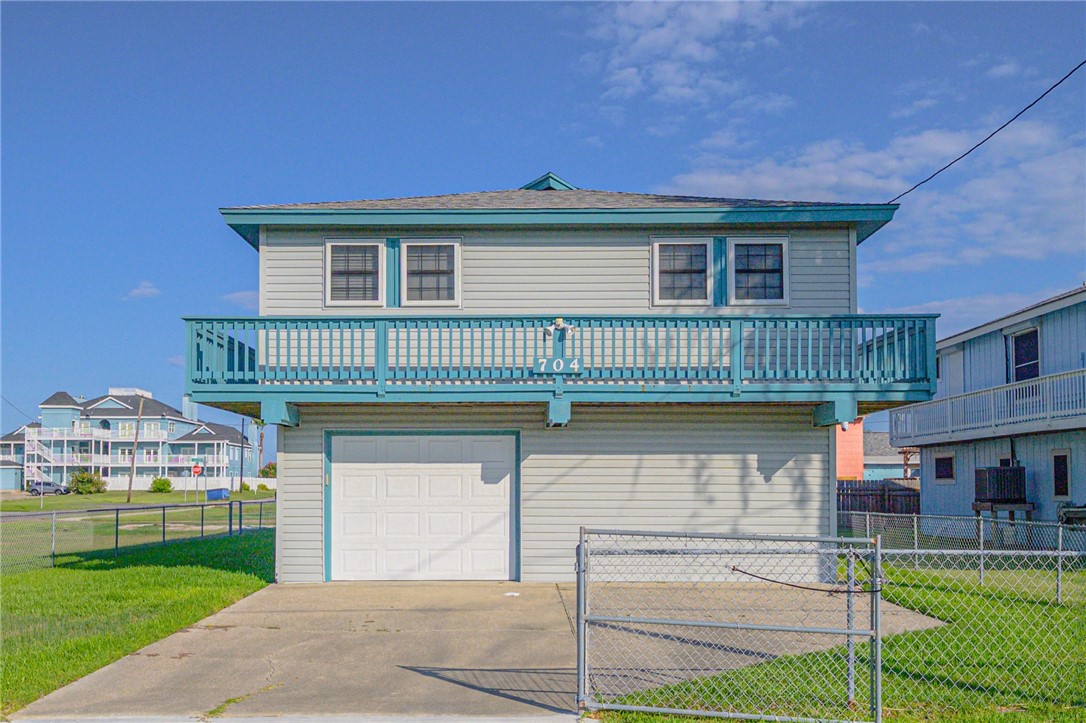 Michelle Eoff-Griffin in Port Aransas, TX (4)