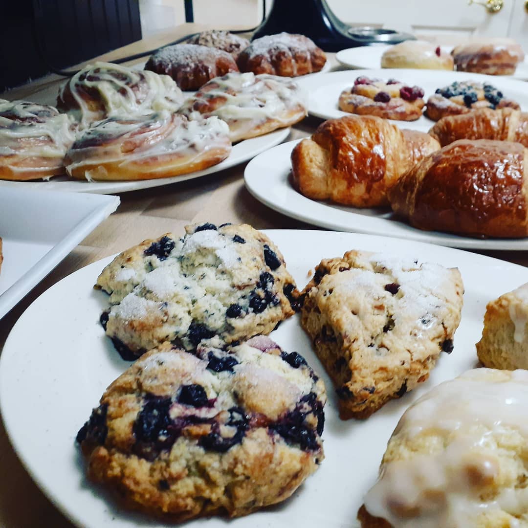 Proper Pastry in Roanoke, IN