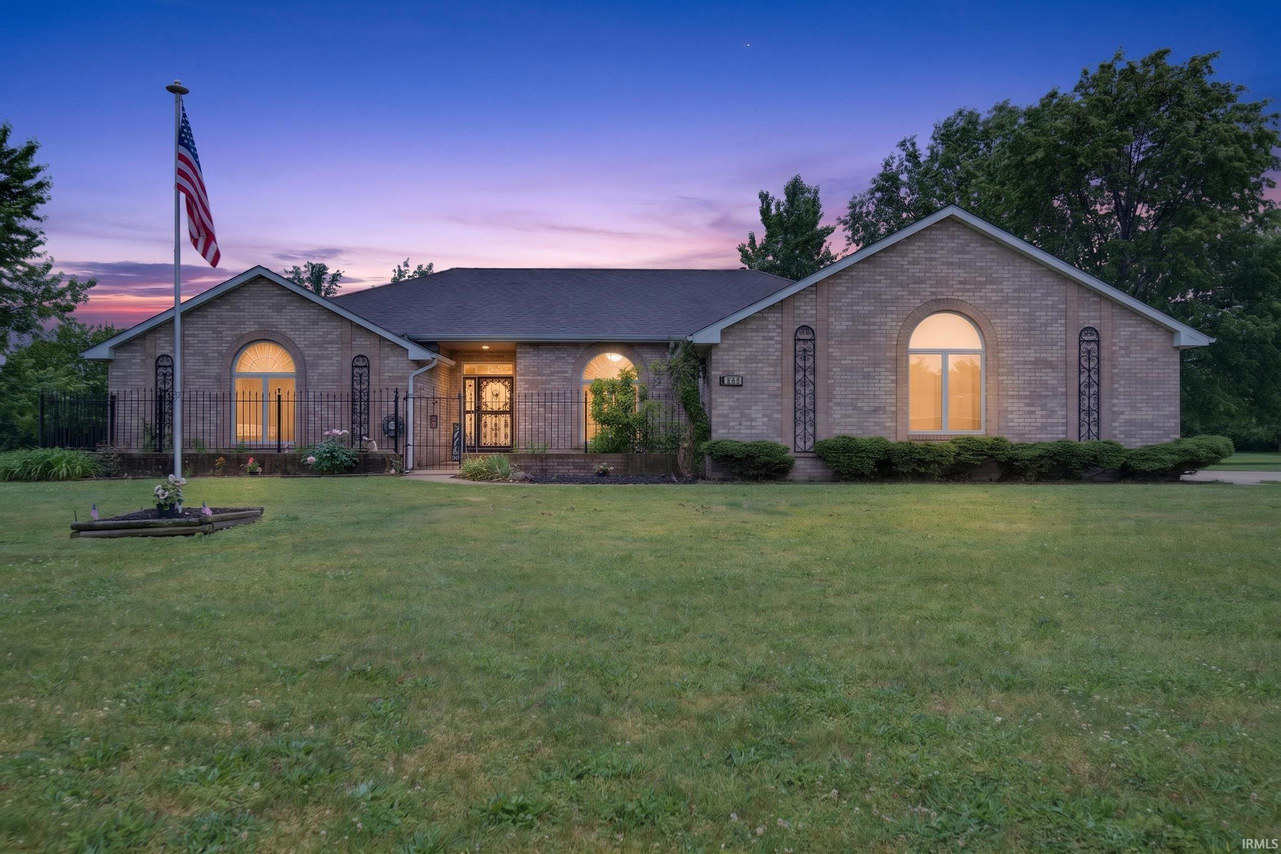 Holly Stone and Brandi Rees | Real Estate Professionals in Kokomo, IN (3)