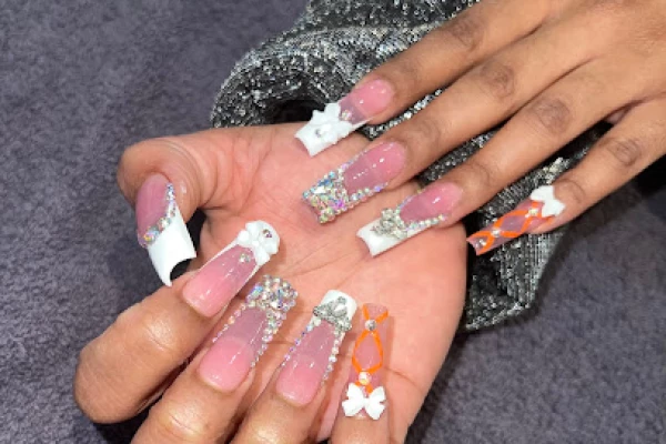 Lush Nail Bar Grant Park in Atlanta, GA (4)