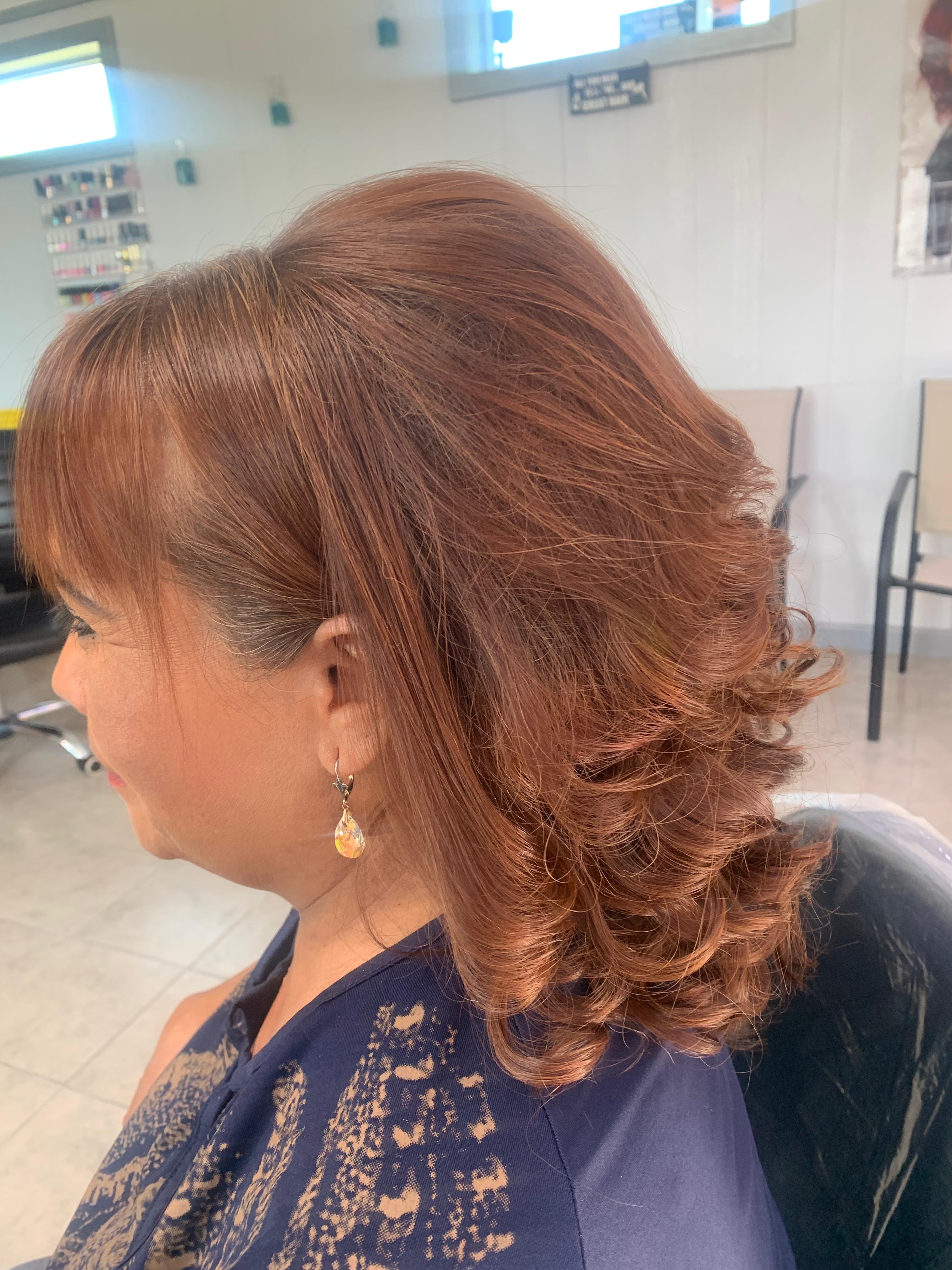 Stella Beauty salon in Donna, TX