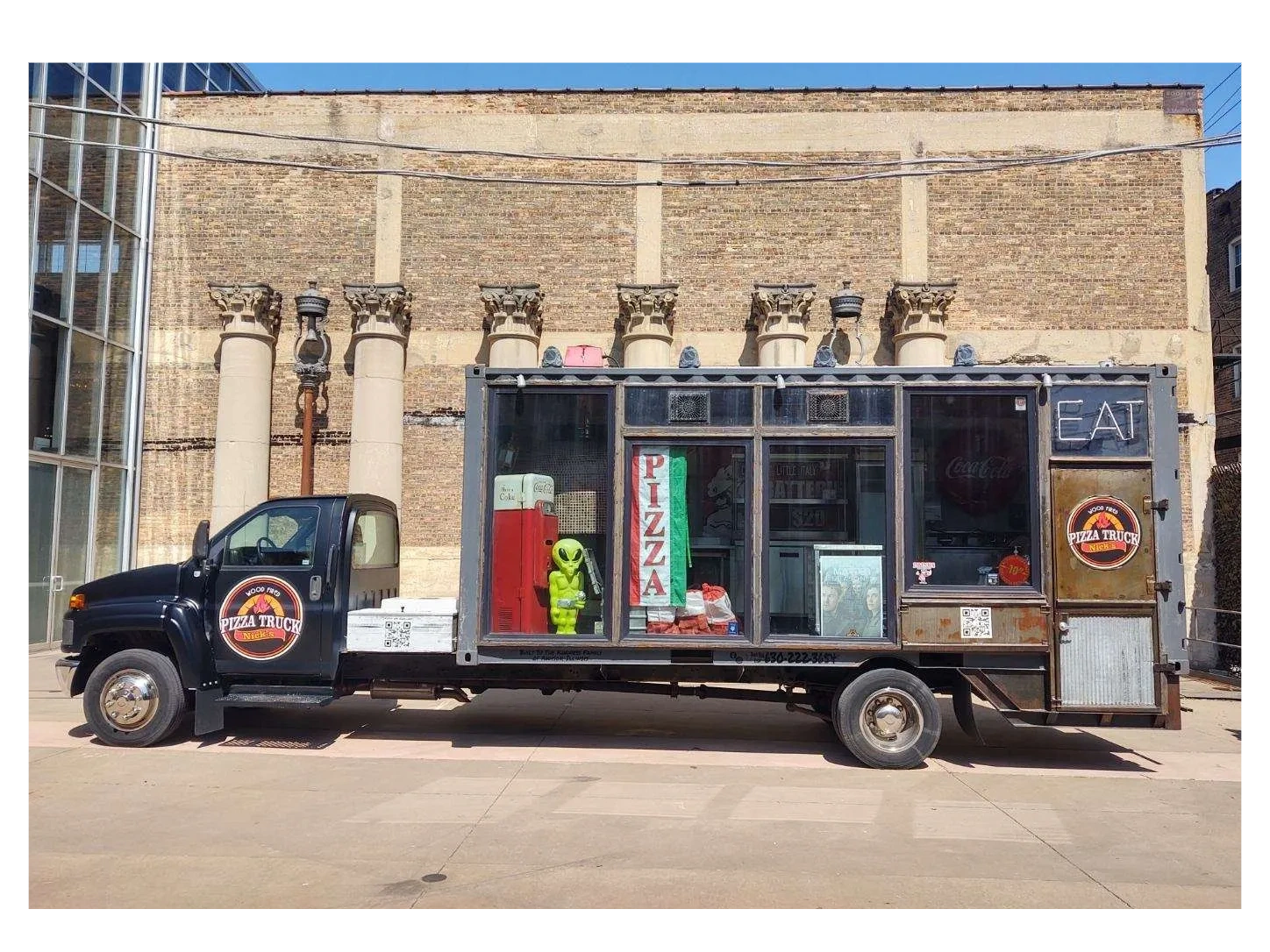 Nick's pizza Truck in Brookfield, IL