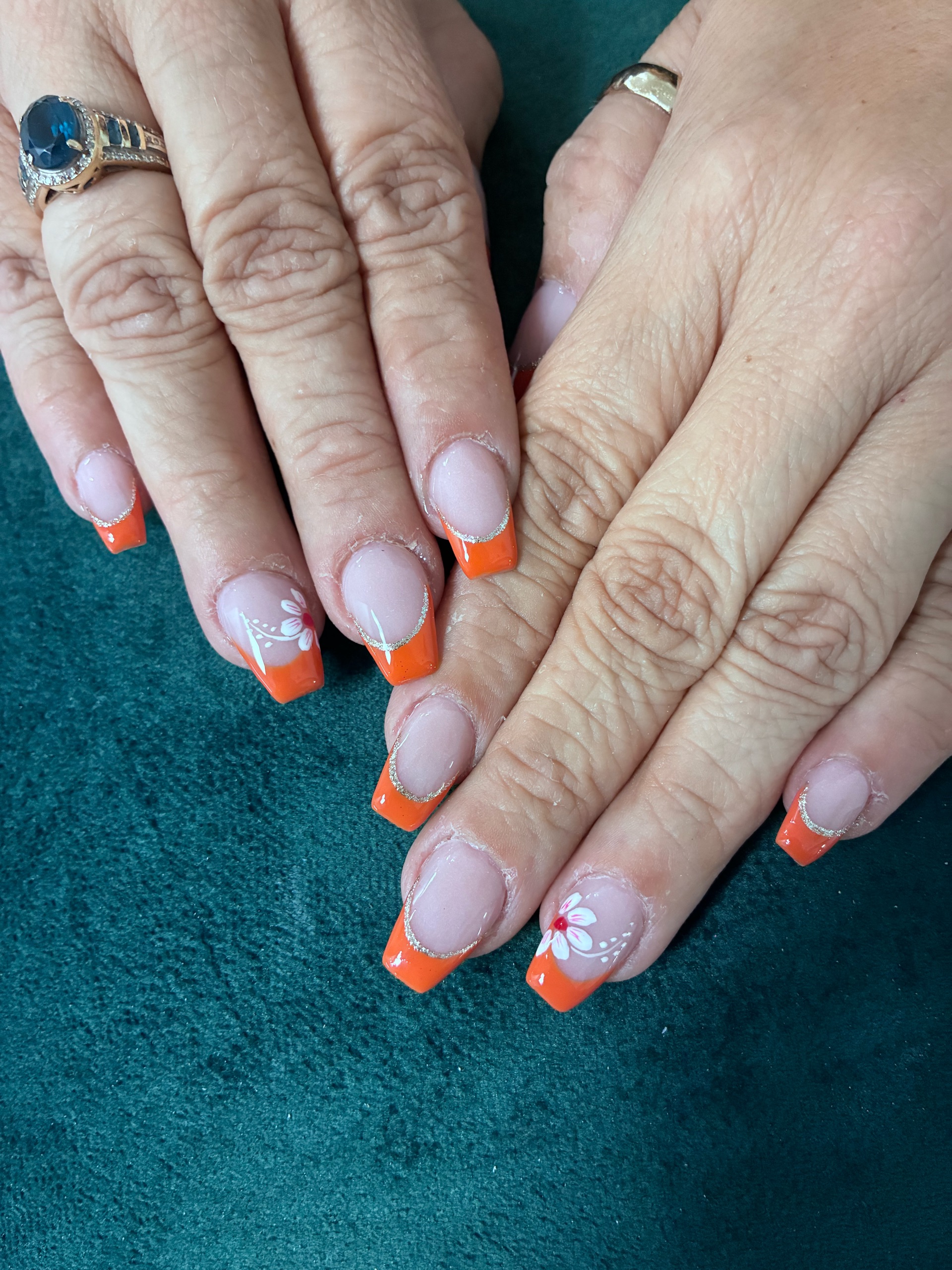 Oasis Nails in Helotes, TX