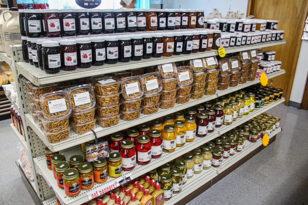 Middlefield Original Cheese Co-Op in Middlefield, OH (4)