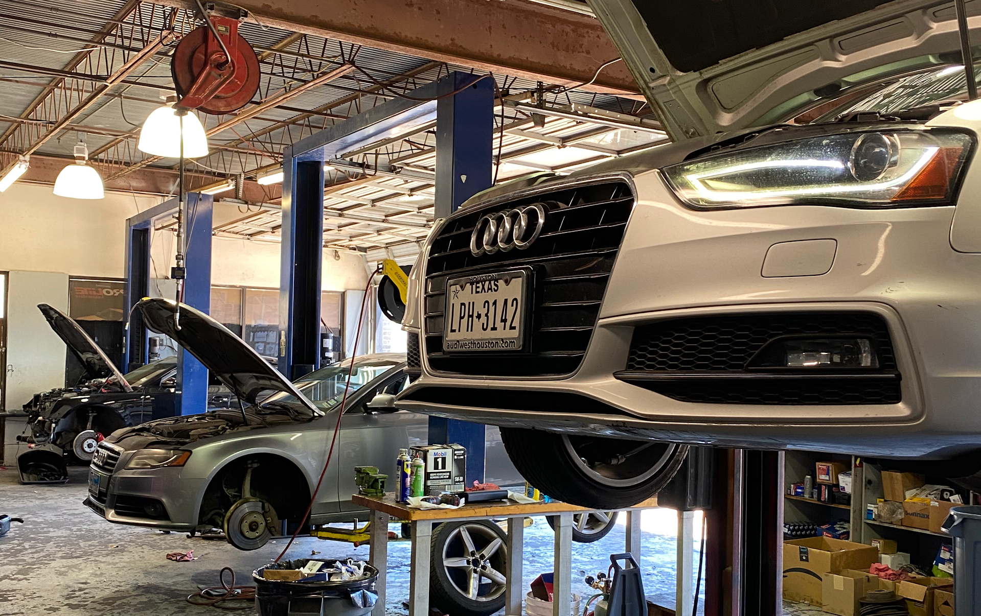 Proline Auto in Katy, TX