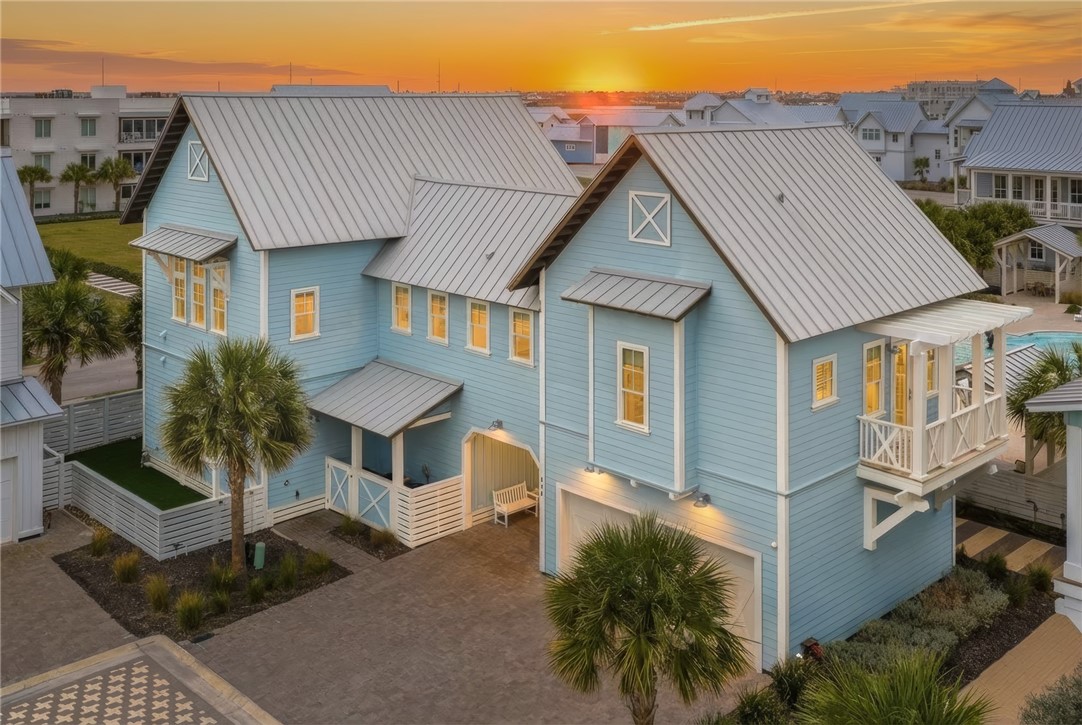Port Aransas Realtor, Michele Lorette in Port Aransas, TX