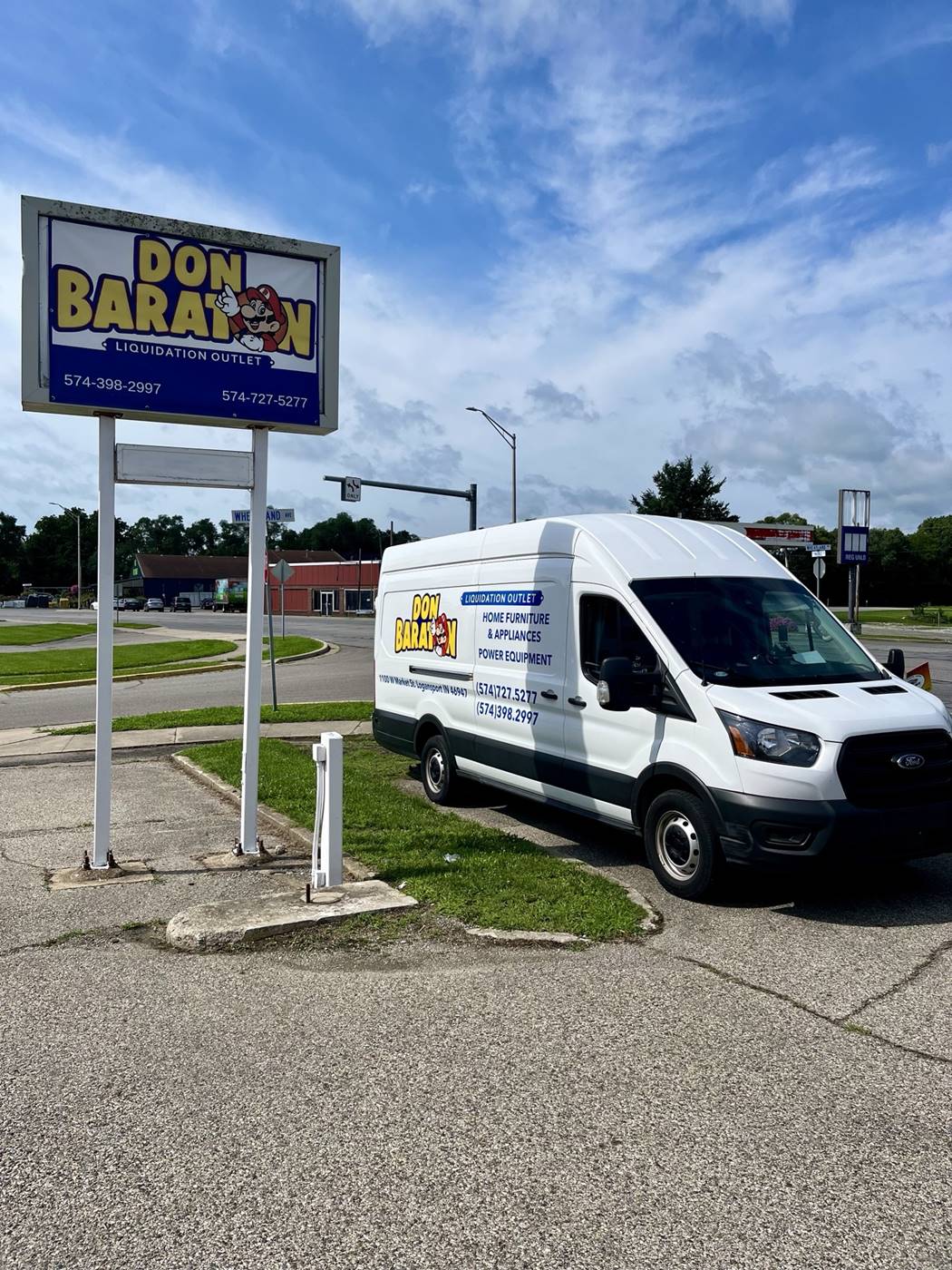 Don Baraton Liquidation Outlet in Logansport, IN (5)