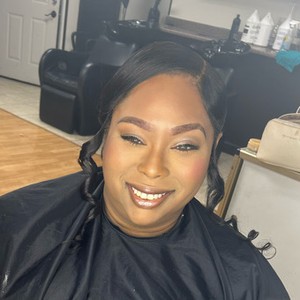 Above & Beyond Beauty Salon in Toledo, OH (6)