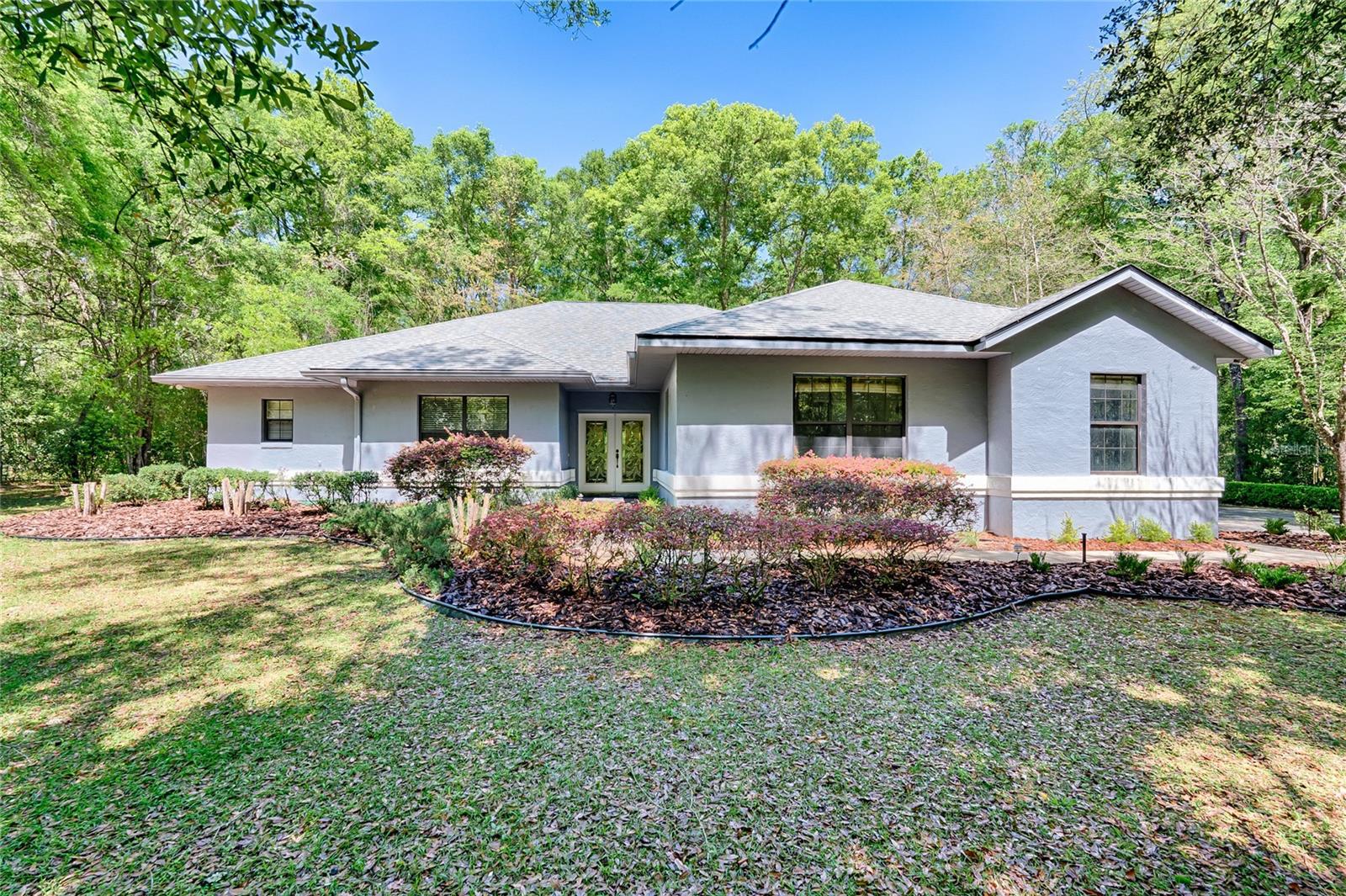 Katie Garrett, Broker/Owner Garrett Realty in Fort White, FL (2)